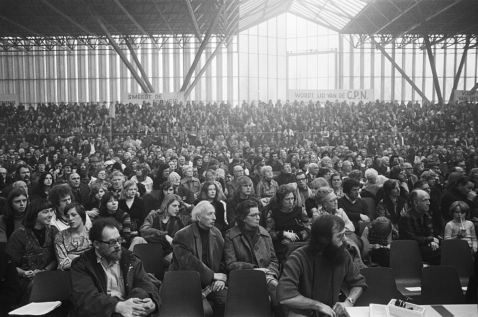 Overview of the CPN rally in Amsterdam, 1976