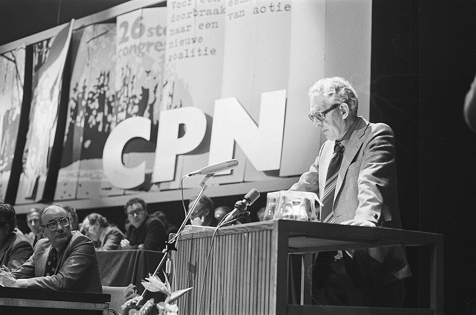 Marcus Bakker speaking at the CPN congress in Amsterdam, 1978