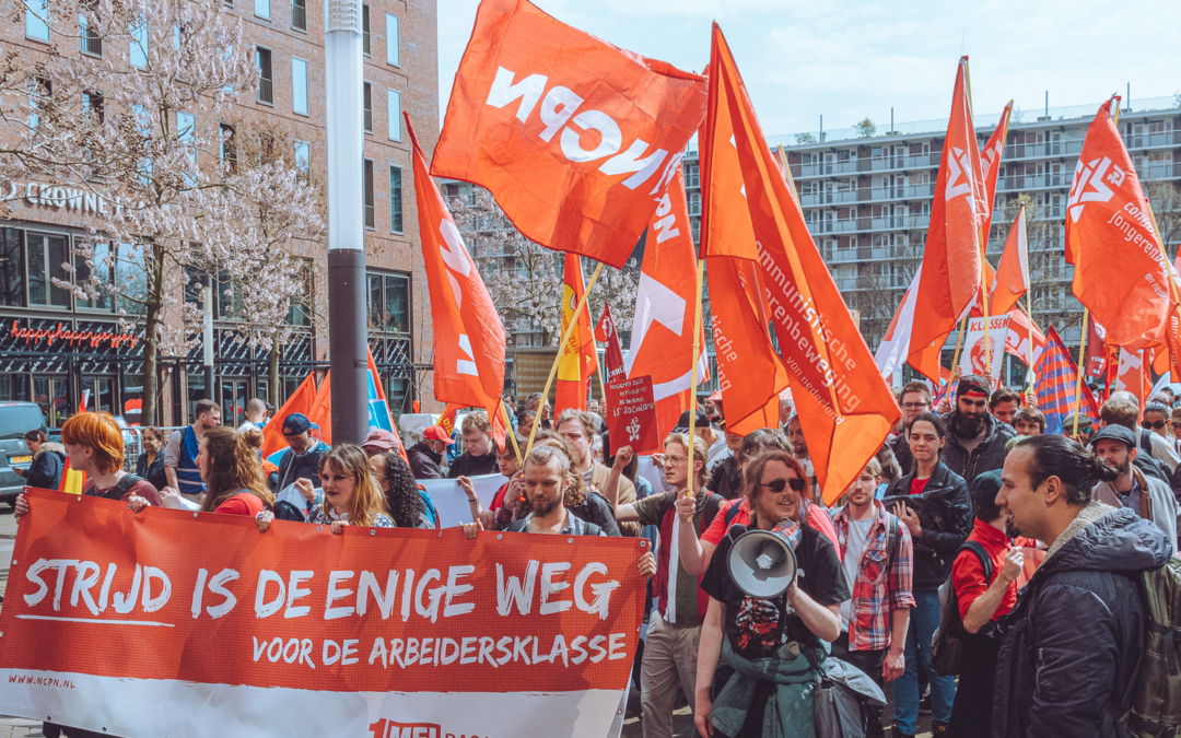 Versterk de klassenstrijd tegen de EU en regeringen – Strijd tegen de EU, regeringen en richtlijnen die tegen de arbeiders gerichte zijn en een ‘jungle’ op de arbeidsmarkt opleggen